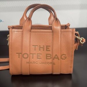Marc Jacob THE LEATHER SMALL TOTE BAG